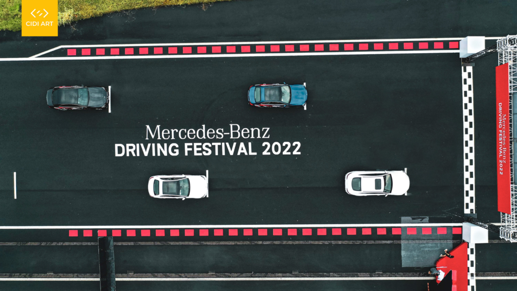 Vẽ tranh trang trí đường đua F1 – Sự kiện Mercedes-Benz tại đường đua F1 Hà Nội